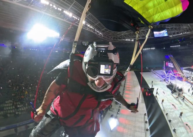 Feito inédito: Flávio Jordão realiza pouso histórico de wingsuit dentro do Allianz Parque